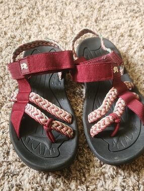 Women's Braided Strap Sport Sandals - Burgundy